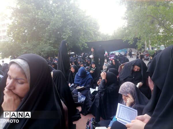 دعای پرفیض عرفه در موسسه جوانان آستان قدس رضوی