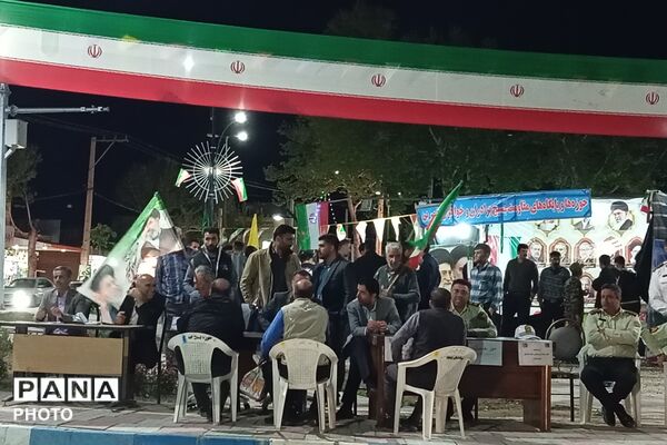 مردم بن میدان حماسه را خالی نمی‌کنند 