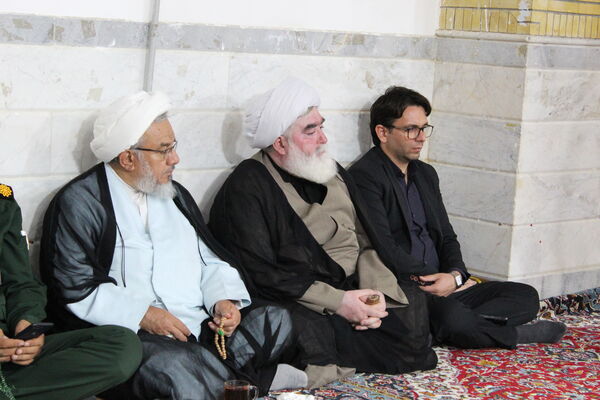 برگزاری مراسم گرامیداشت سالگرد ارتحال امام خمینی (ره) در شهر درق
