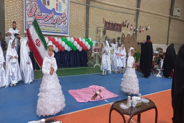 برگزاری جشنواره هویت‌های ملی اسلامی کودکستان‌های شهرستان فاروج
