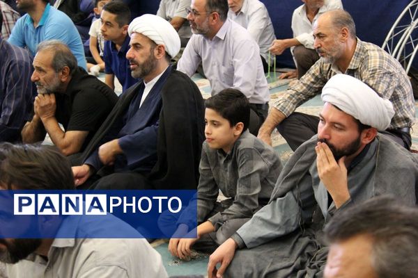 حضور پرشور فرهنگیان و دانش آموزان در نماز جمعه صفادشت ملارد 