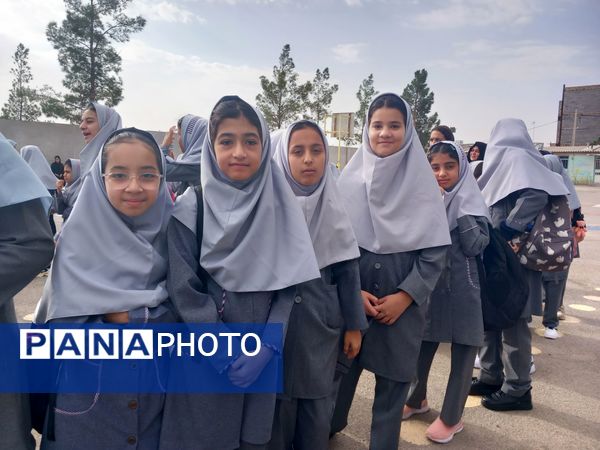 مراسم آغاز سال تحصیلی جدید در دبستان توحید 