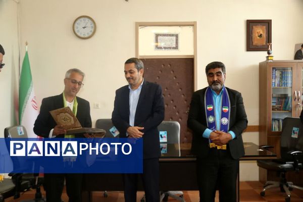 تجلیل از دانش‌آموز خبرنگاران پانا