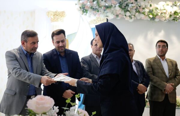 آیین تجلیل از برگزیدگان جشنواره‌های فرهنگی و هنری شمال‌غرب کشور در تبریز