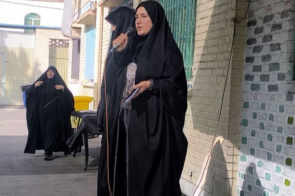 تجدیدِ پیمان با انقلاب و اهل بیت(ع) در روز ۱۳ آبان