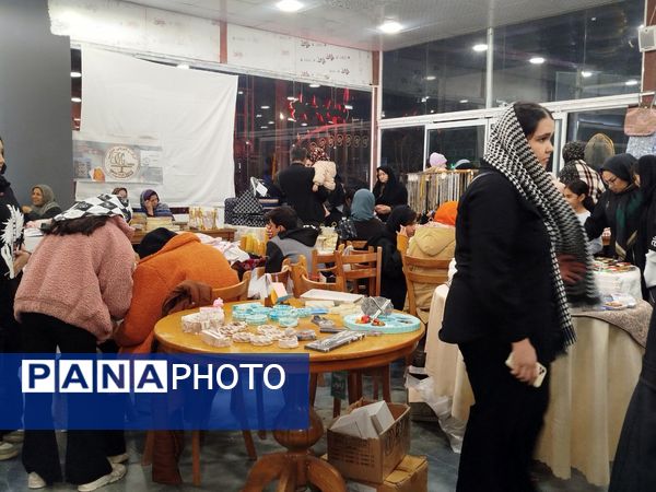 اختتامیه نمایشگاه نوروزی ارغوان در فاروج