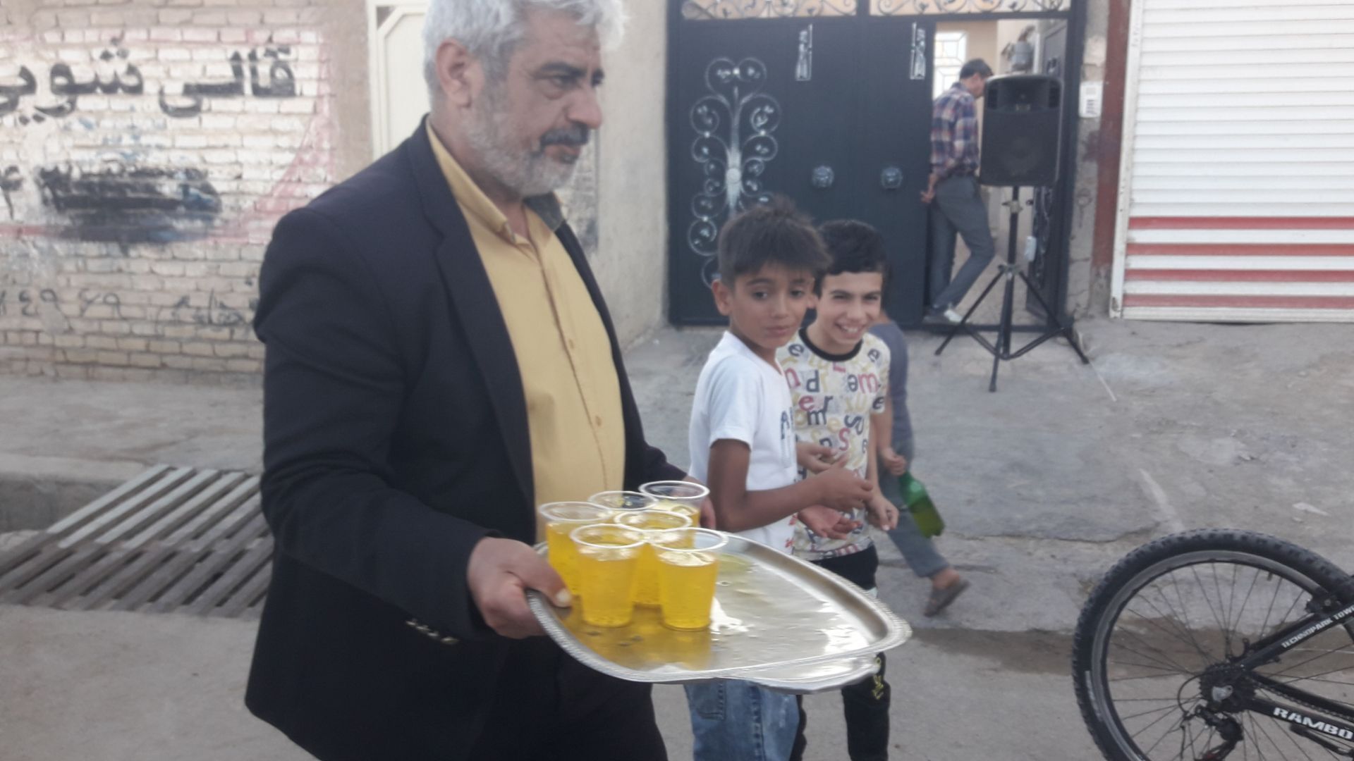 برگزاری مراسم یادبود شهیدان غدیر در روستای چلو شیروان 
