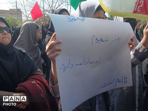 اجتماع پرشور فرهنگیان و دانش آموزان گالیکش