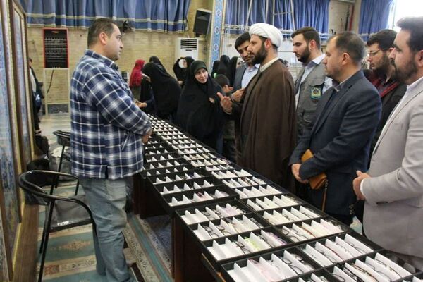 تقدیر از مدیران و فعالان پیشگیری از آسیب‌های اجتماعی شهرک امید صفادشت در نماز جمعه