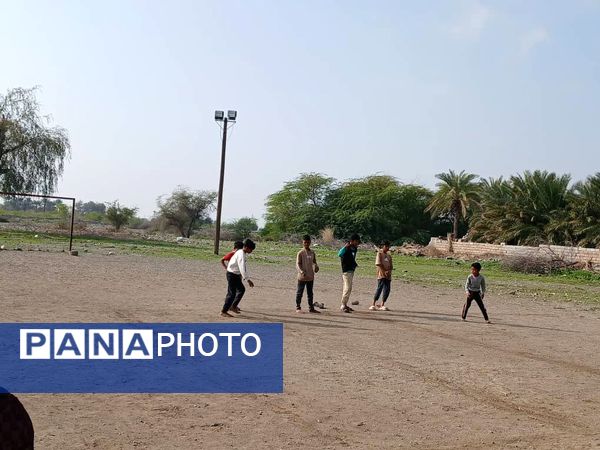 بازی‌‌‌های بومی و محلی در روستای میرعوضی شهر شمیل بندرعباس 