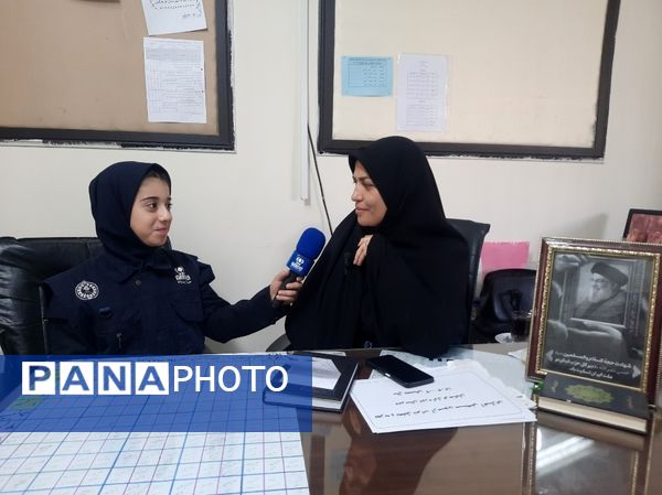 اولین جلسه حجاب و عفاف در دبیرستان فرهنگیان ناحیه۷ مشهد 