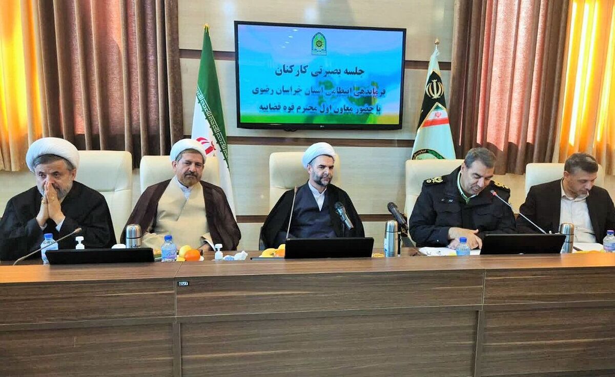 قدرت زمانی مشروع است که در خدمت کرامت مردم باشد
