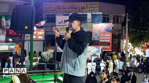 جشن تکلیف دانش‌آموزان مدرسه شهید دهستانی نظرآباد در تجمعات شبانه
