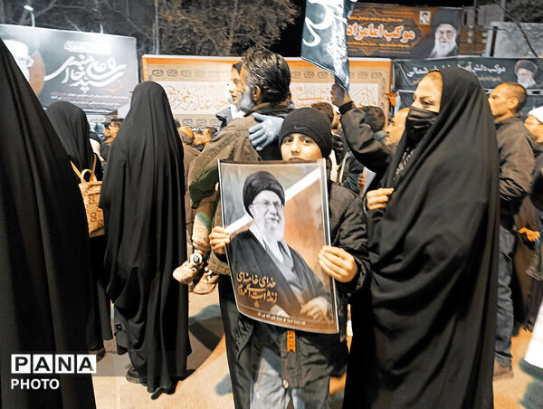 حضور ملت غیور بجنورد در شهرستان بجنورد  پی شهادت رهبر انقلاب 