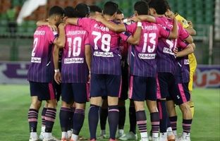 تیم فوتبال آلومینیوم در نصف جهان اردو زدند/ شاگردان حسینی مقابل گاندوها