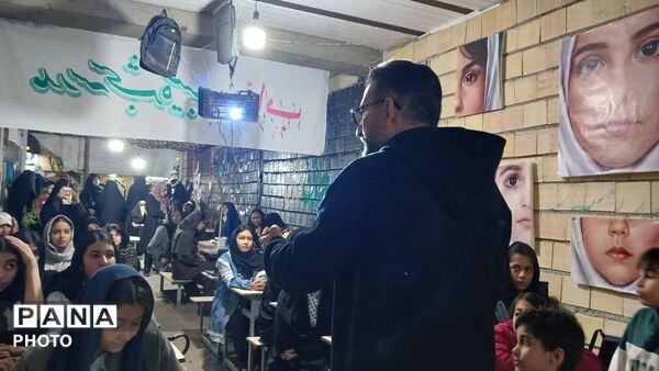 پاتوق «نوجوانان مبارز» در محمدشهر کرج  