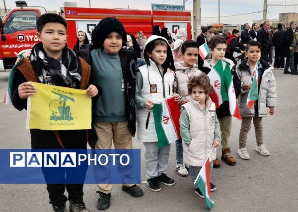 راهپیمایی مردم جعفرآباد قم در جشن سالگرد پیروزی انقلاب