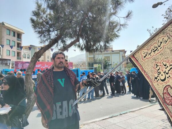 پیاده‌روی جاماندگان اربعین حسینی از مصلی تا میدان شهدای کرج
