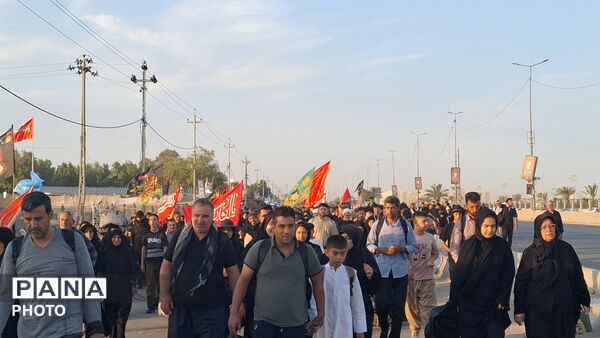 دلدادگی خادمان کودک و نوجوان در پیاده روی نجف به کربلا