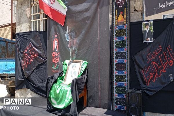 کمک به پخت نان به عشق آقای شهید ایران 