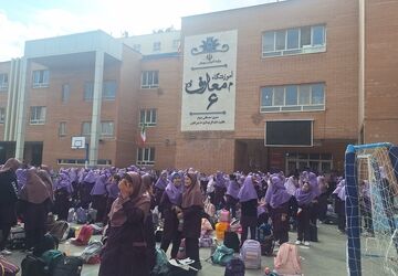 حضور دانش‌آموزان در مدارس بعد از حمله هوایی اسرائیل متجاوز 
