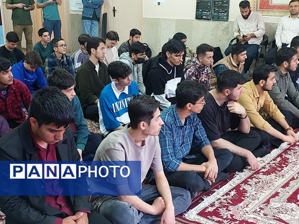 مراسم تجلیل از ستارگان دبیرستان عابدینی خرم ملارد 