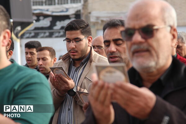 برپایی باشکوه نماز عید فطر در یزد