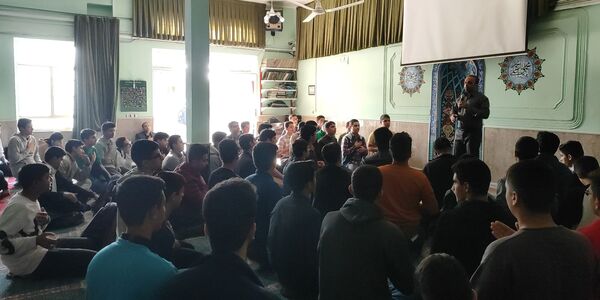 زیارت عاشورا در دبیرستان شاهد ابوذر غفاری 