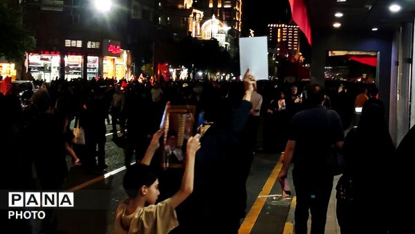 مراسم تشییع پیکر مطهر رهبر معظم انقلاب در جوار ملکوتی حرم امام رضا (ع)