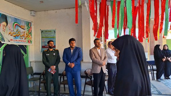 نواخته شدن زنگ مهر در  مدارس شهرستان لنده