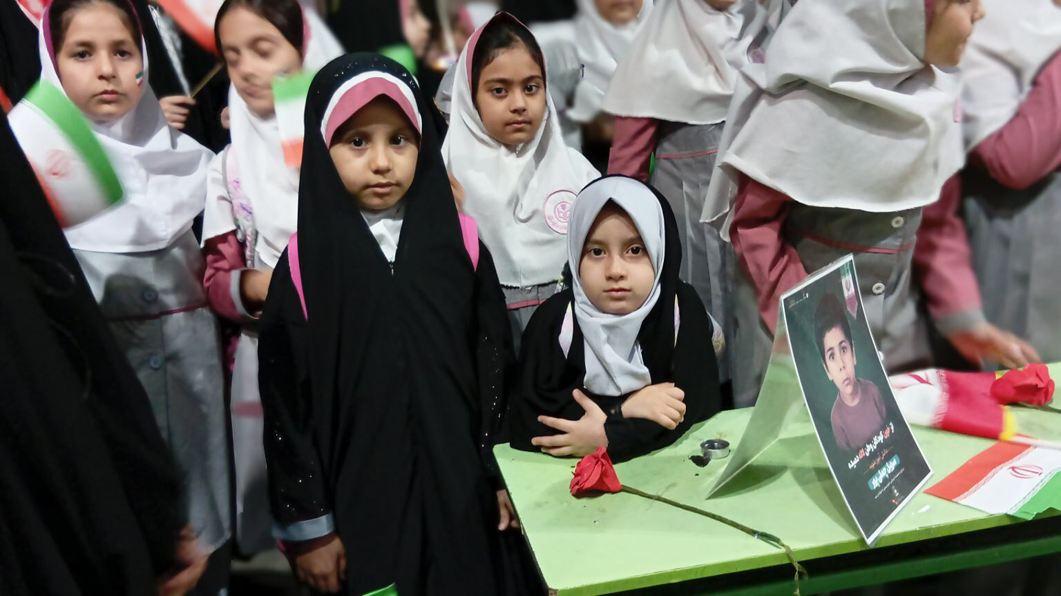 میدان‌داری دانش‌آموزان سملقانی در میدان مقاومت