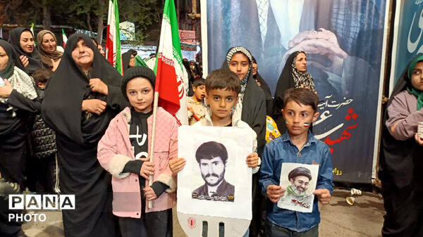 چهل وهفتمین قرار شبانه همچنان لبیک گویان در خیابان‌های کوهدشت