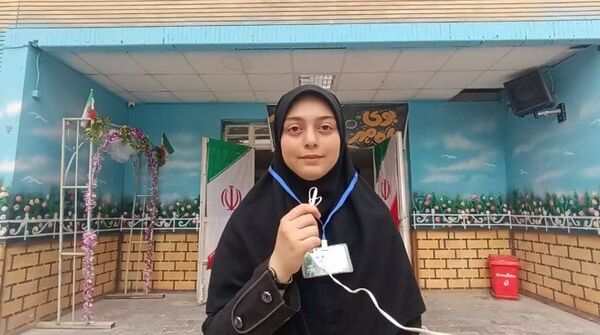 آیین بازگشایی مدارس و استقبال از دانش آموزان در دبیرستان میرزا جعفر سروقد ناحیه یک مشهد