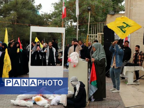 غرش خشم انقلابی دانشجویان دانشگاه آزاد مشهد علیه صهیونیسم و فریاد همبستگی با غزه