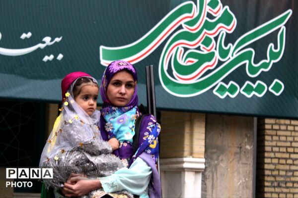 ‌حضور قوم بختیاری در تشییع شهید سجاد نادری