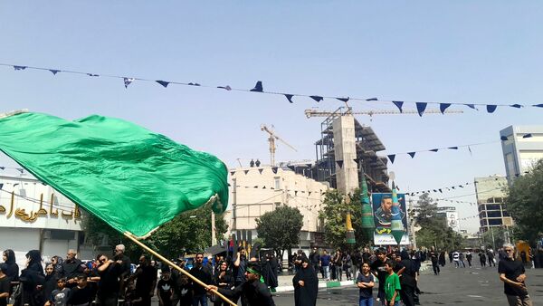  مراسم باشکوه ظهر عاشورا در امامزاده حسن کرج