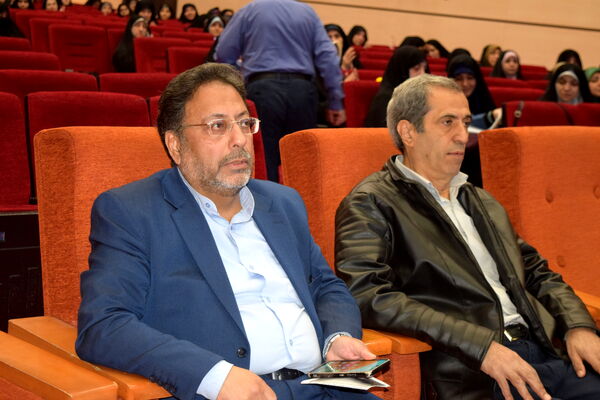 نشست توانمندسازی مدیران منطقه ۱۴ با محوریت مدیریت مدرسه‌محور و تحول آموزشی