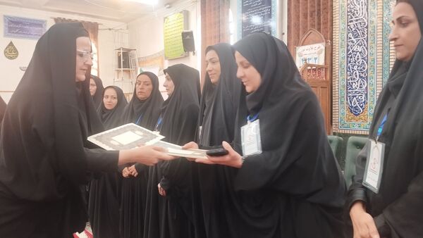 اولین جلسه عمومی انجمن اولیا و مربیان مدرسه هوشیار