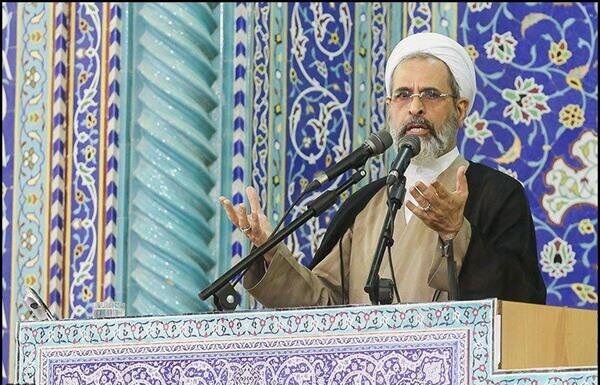 جوانان ما با ایستادگی خود عزت ایران و انقلاب اسلامی را حفظ کردند