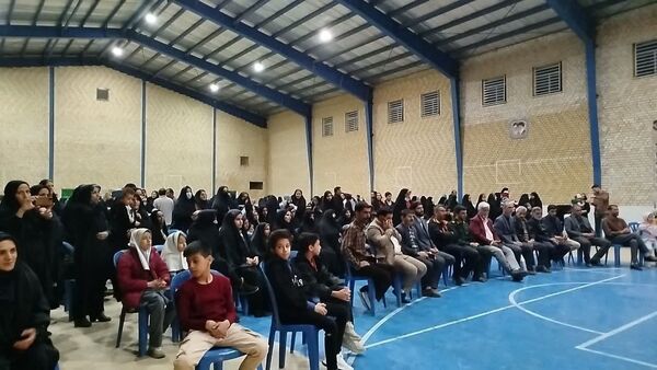 افتتاحیه نمایشگاه مشاغل خانگی و جشن ولادت امام حسن مجتبی(ع) در سالن سپاه شهر حبیب آباد