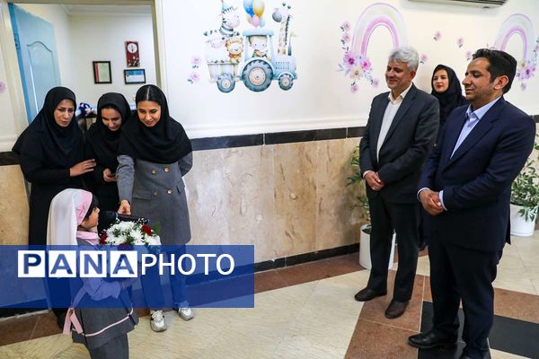 بازدید مدیرکل آموزش‌وپرورش کرمان از مجتمع آموزشی «اندیشه هوشمند ارگ»