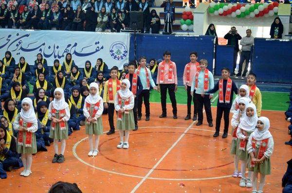 همایش سالروز تاسیس سازمان دانش‌آموزی با اجرا و حضور ۱۵۰۰ دانش‌آموز پیشتاز در پایتخت
