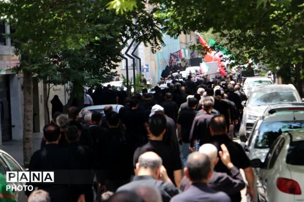 تهران در عاشورا یکپارچه سیاه‌پوش شد