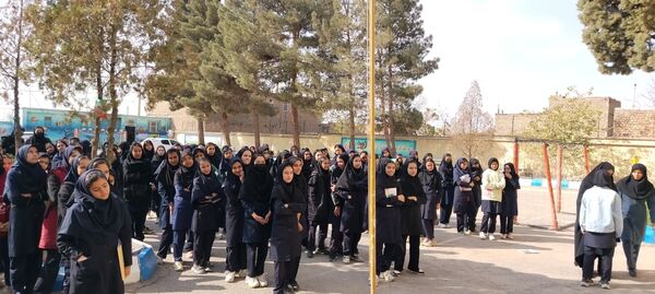 بزرگداشت هفته کتاب خوانی در نیشابور