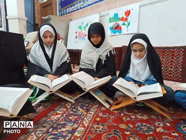 مراسم پرشور چهلمین روز شهادت دانش آموزان مدرسه  شجره طیبه شهر میناب در کلات 