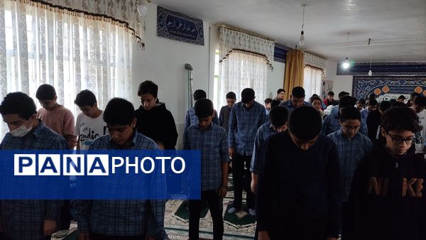 دومین روز از اردوی تمشک در شهرستان خمین 