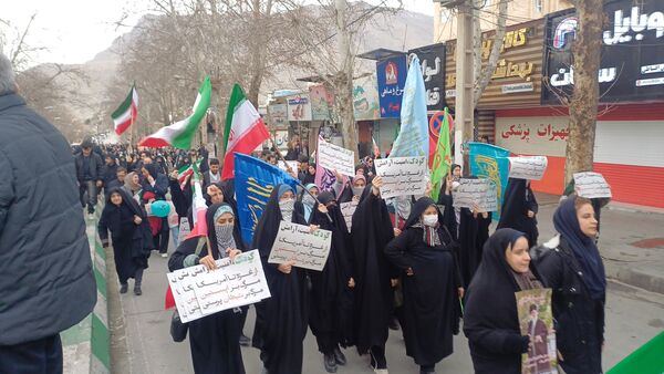 دانش‌آموزان، پاسداری از انقلاب را آغاز می‌کنند