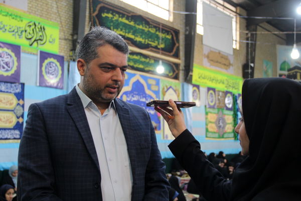 برگزاری بزرگترین محفل انس با قرآن دانش آموزی در ناحیه یک شهرری