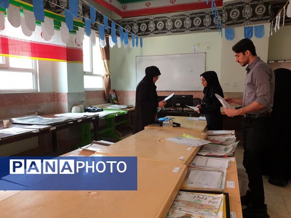 گردآوری آثار جشنواره فرهنگی هنری فردا و پرسش مهر در کانون فرهنگی تربیتی قدس