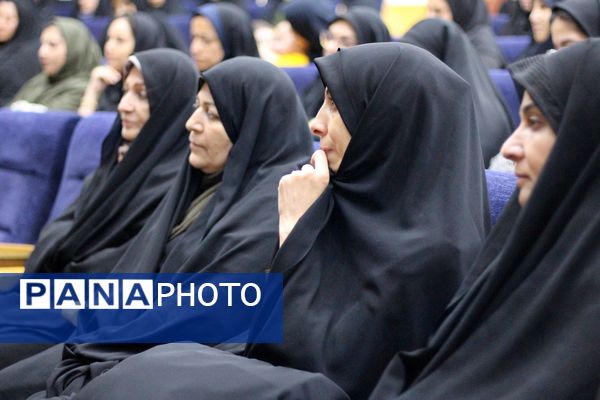 تجلیل و تکریم از ارزیان و تسهیلگران کانون‌های ارزیابی طرح کیفیت بخشی معاونین پرورشی در استان اصفهان